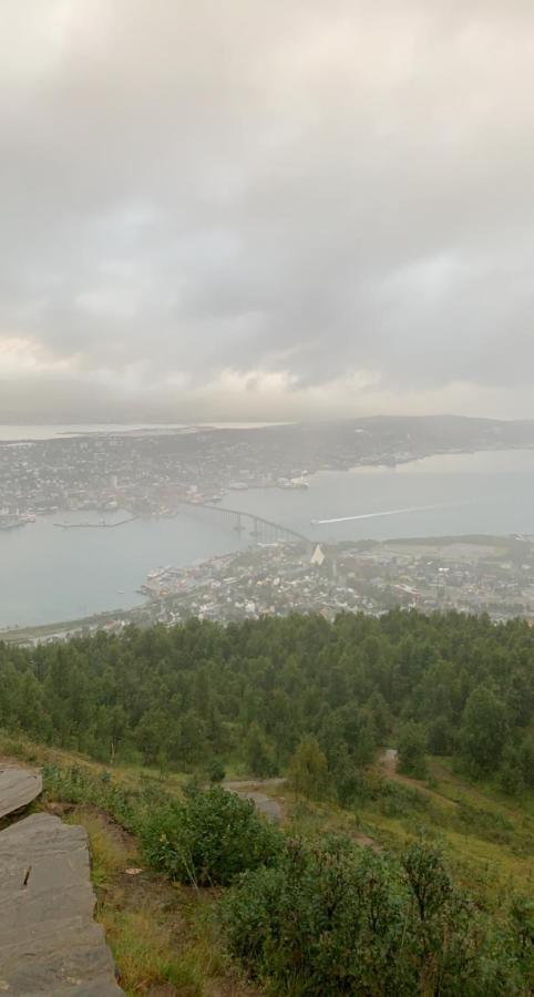 Anna'S Apartment, Tromsdalen 特罗姆瑟 外观 照片